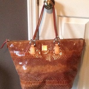 Dooney and bourke large bag